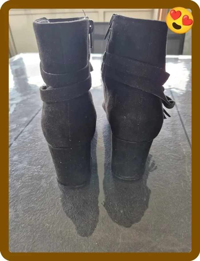 Paire de Bottines - taille 37 - photo numéro 7