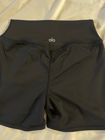 Short aloyoga noir