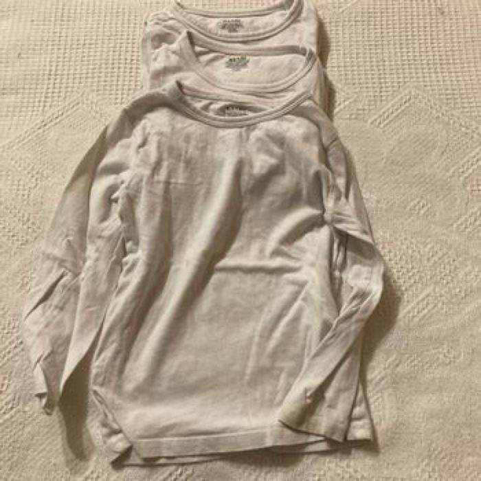 Lot vêtements en 4 ans - photo numéro 2