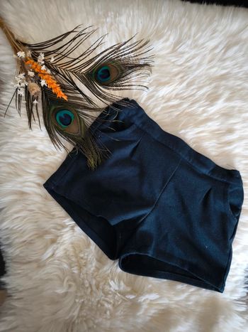 💙 Petit short bleu marine Gémo en taille 8 ans 💙