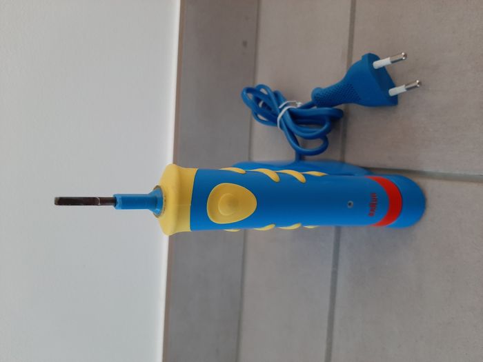 Brosse dent électrique Mickey "Braun/Oral B"