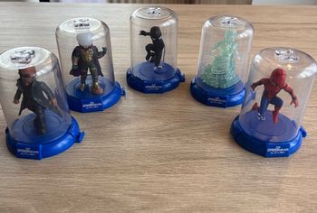 Figurines Spiderman Marvel sous cloche