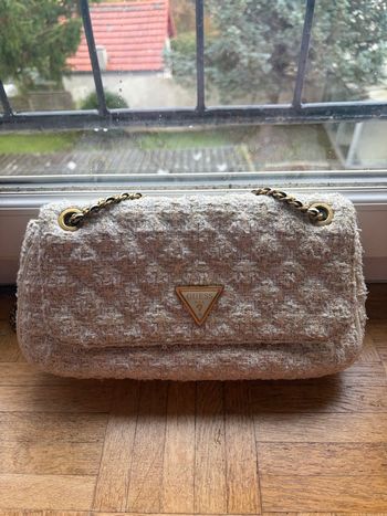 Sac guess crème en tweed doré 