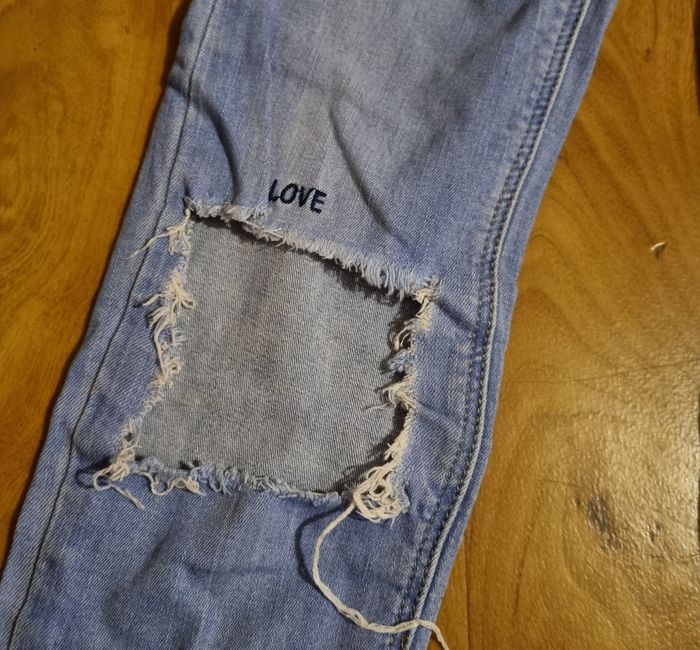 Jean slim tally weijl bleu clair genoux ouvert taille 34 - photo numéro 2