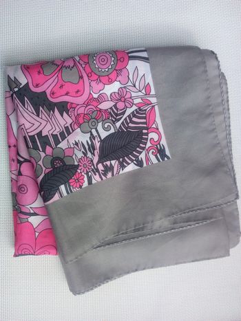 foulard * prix 2e * kiki60230