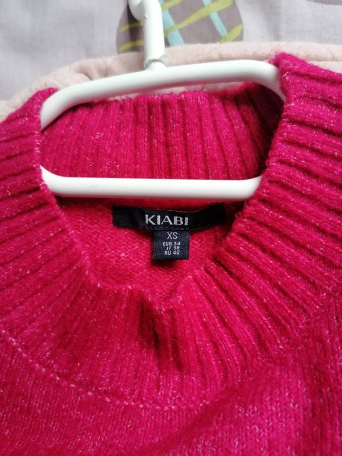 Pull over rouge Kiabi taille XS - photo numéro 4