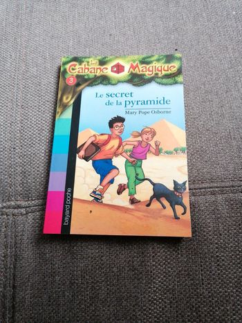 Livre la cabane magique numéro 3 le secret de la pyramide