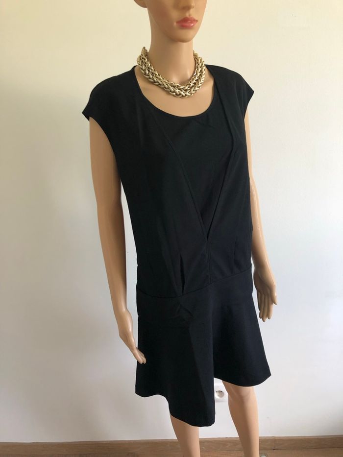 Robe noire neuve à manches courtes See U Soon taille 2 - photo numéro 2