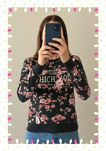 🌸 Sweat Jennyfer fleuri - Taille S 🌸