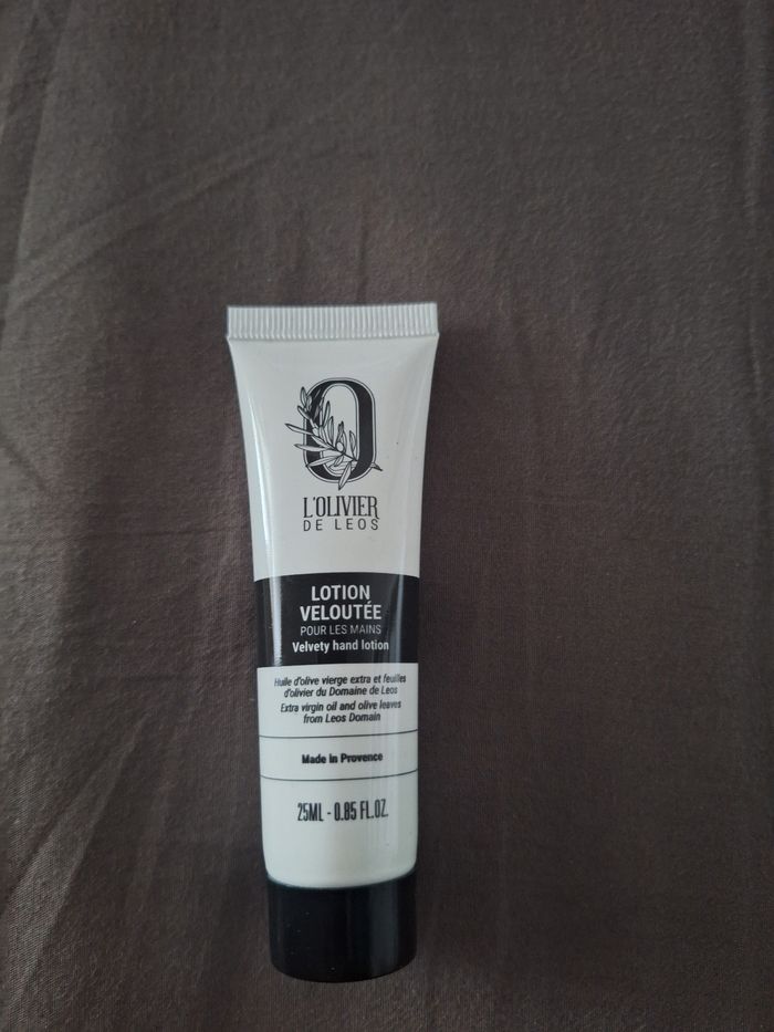Lotion velouté 25 ml l'olivier de leos neuf