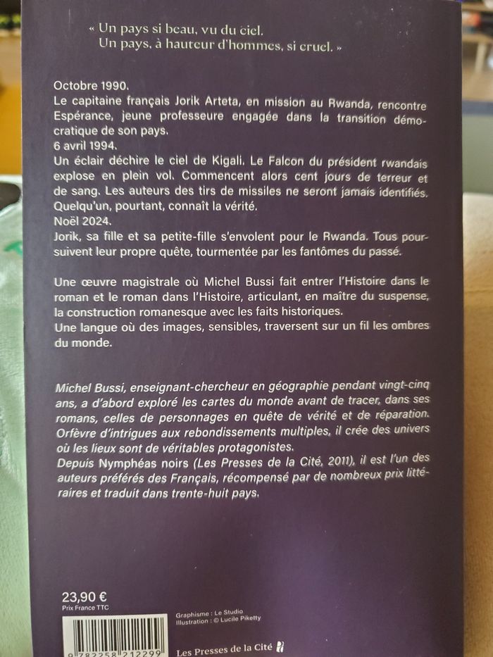 Les Ombres du monde, Michel Bussi - photo numéro 2