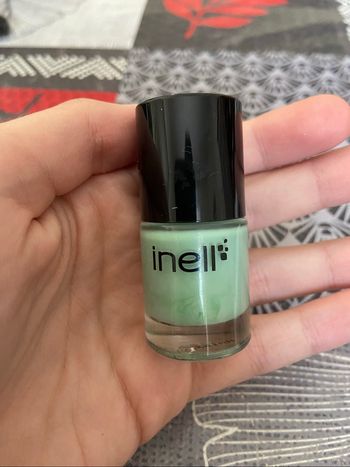 Vernis Ineli vert d’eau