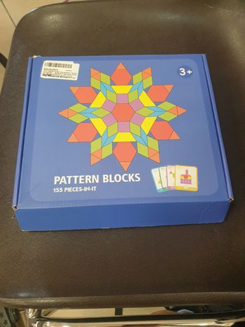 Jeu de construction de formes en blis