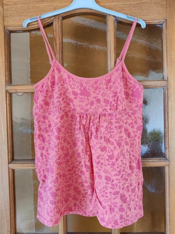 Débardeur rose motif fleurs