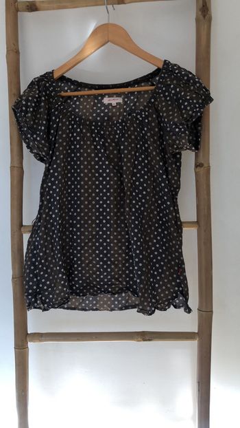 Petit haut blousant taille 36 beige et gris à pois