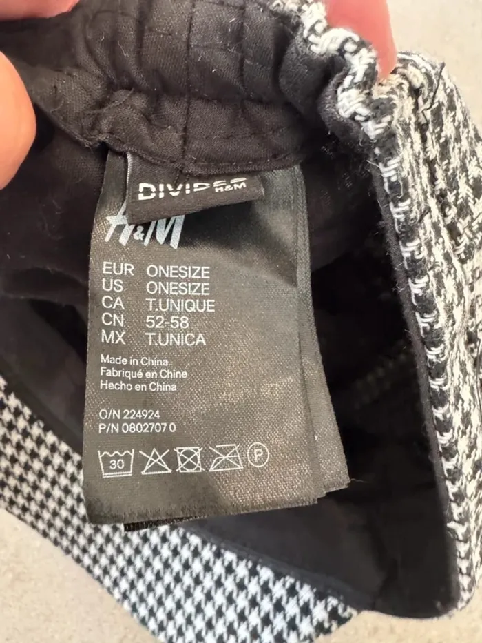 Casquette H&M, très bon état, taille unique - photo numéro 2