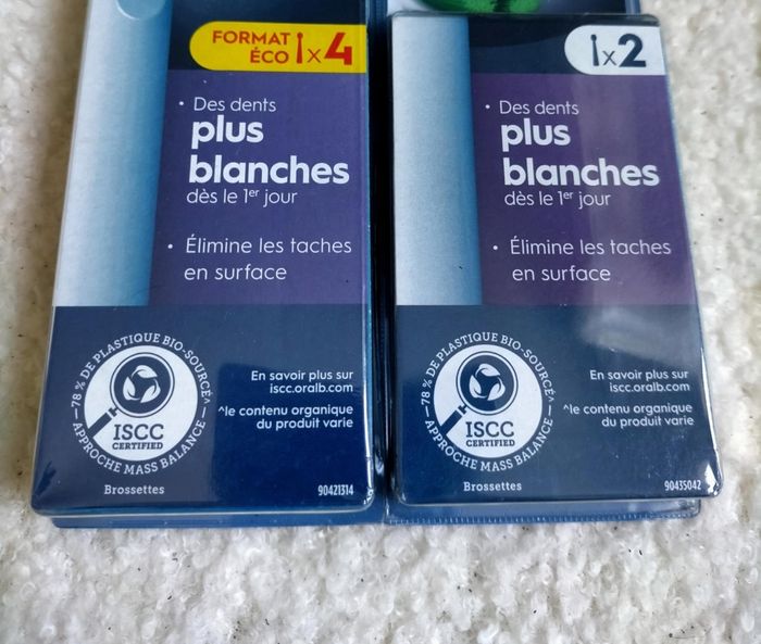 Lot 6 brossettes Oralb pro 3D white - photo numéro 3