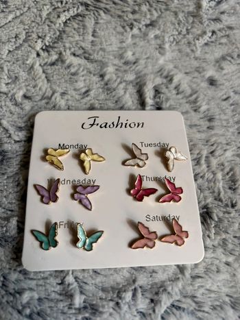 Lot de 6 paires de boucles d’oreilles papillons
