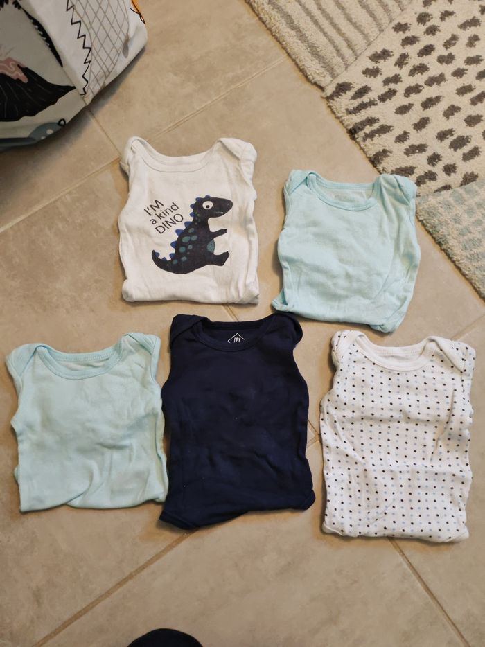 Lot de 5 bodies hiver bébé garçon 3 mois - photo numéro 3