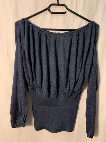 Top  fendue dans le dos