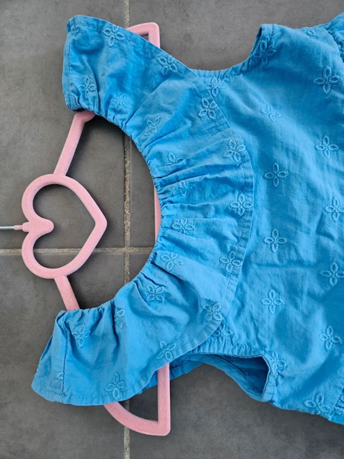 Robe Primark, taille 6-7 ans(122cm), portée 2-3 fois, Vraiment Comme Neuve - photo numéro 4