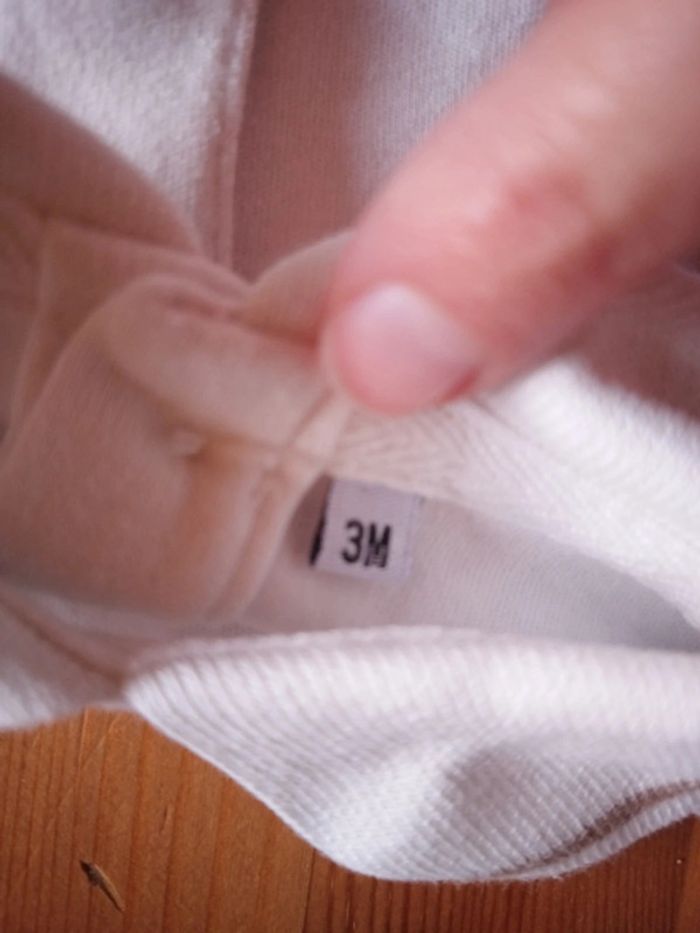 Polo blanc taille 3 mois - photo numéro 2