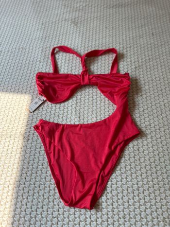 Superbe maillot de bain 1 pièce neuf avec étiquette Etam acheté 60€ 🌸 40 L