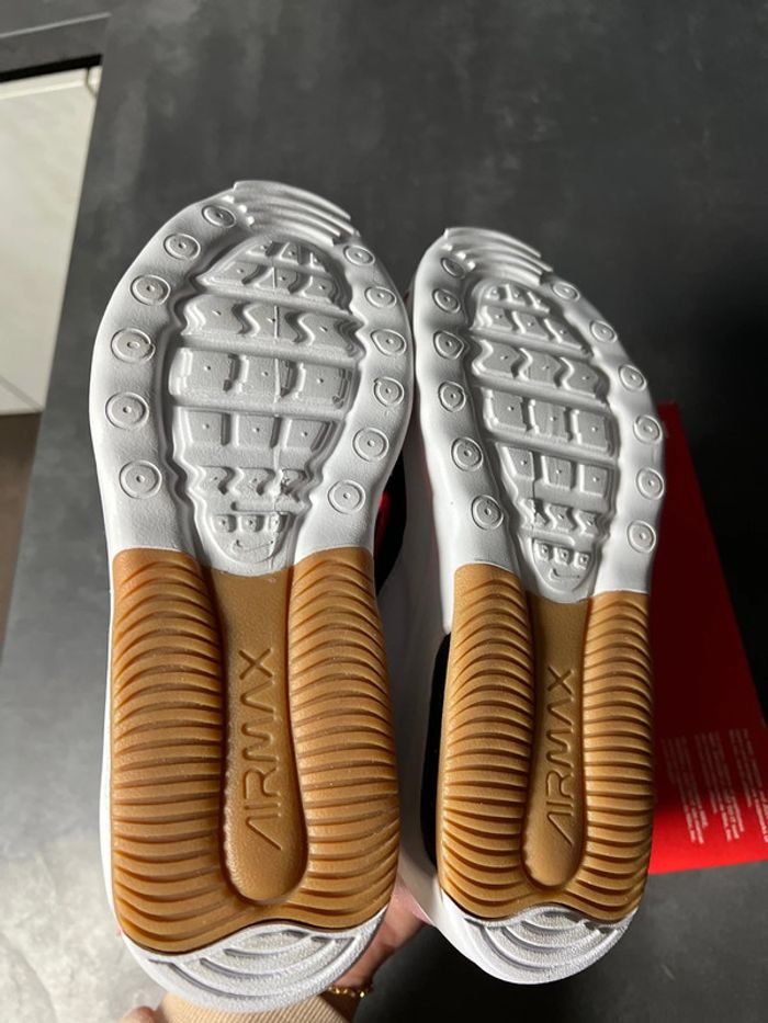 Basket Nike taille 37.5 - photo numéro 11