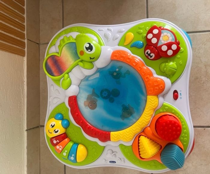 Table d'activités sensorielles - photo numéro 2