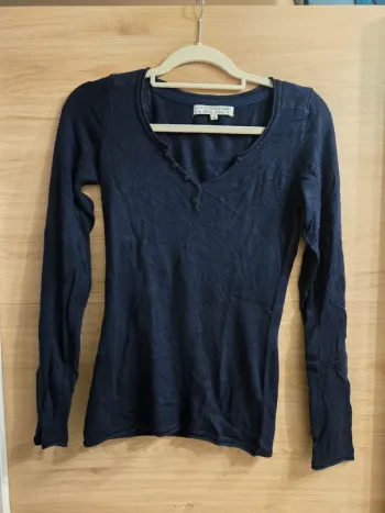 Petit pull cache cache !