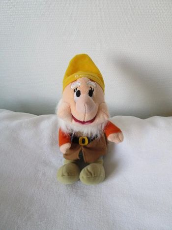 Peluche Joyeux nain Blanche-Neige Disney TBE