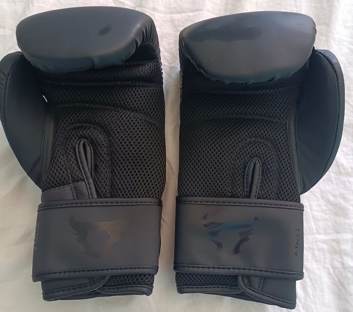 Lot d'équipement de sport de combat pour enfant (Krav maga, boxe, self défense, MMA, arts martiaux) - photo numéro 10