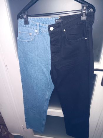 Jean bicolore MAN 42/44, style half blue half noir, tendance