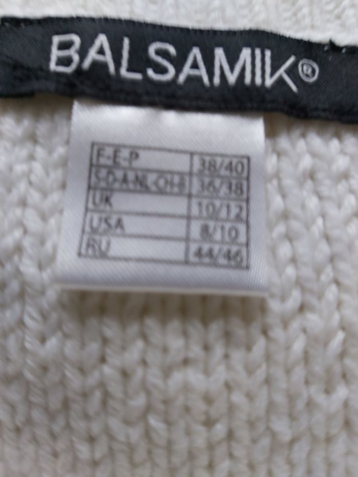 Pull blanc avec torsades - photo numéro 3