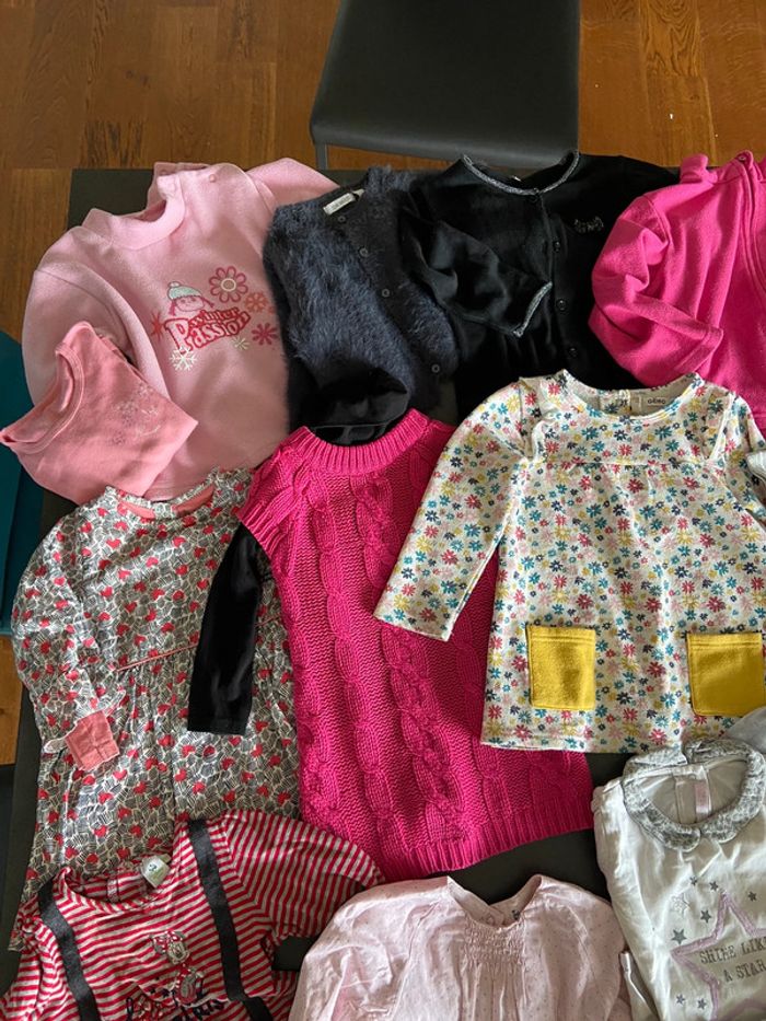 Gros lot de vêtements hiver fille 24 mois - photo numéro 4