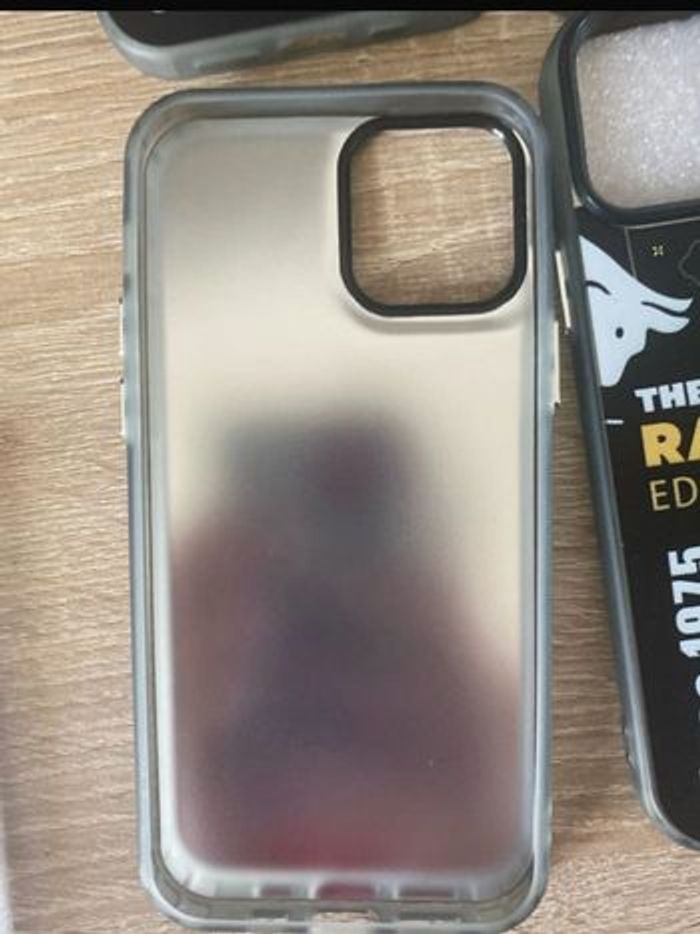 Coque iPhone 12 red bull - photo numéro 3