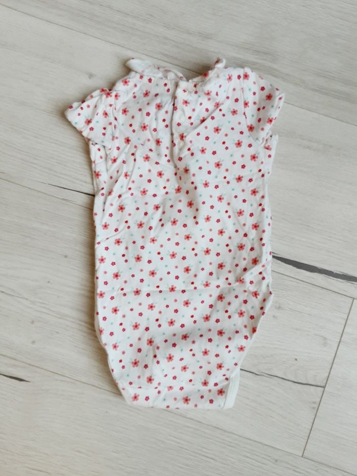 Vêtement bébé fille body manches courtes Sergent Major blanc à fleurs 18 mois - photo numéro 3
