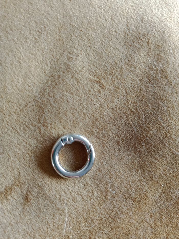 Mousqueton argenté brillant pour sac Cabaïa crossbody Pico bandoulière