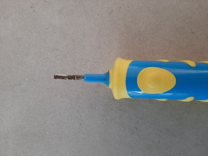 Brosse dent électrique Mickey "Braun/Oral B" - photo numéro 3