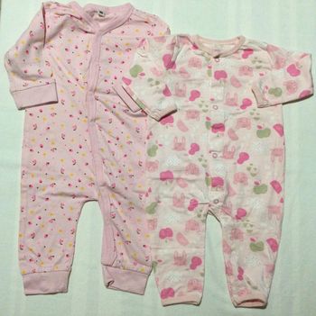 Lot de 2 combinaisons légères été 68 cm