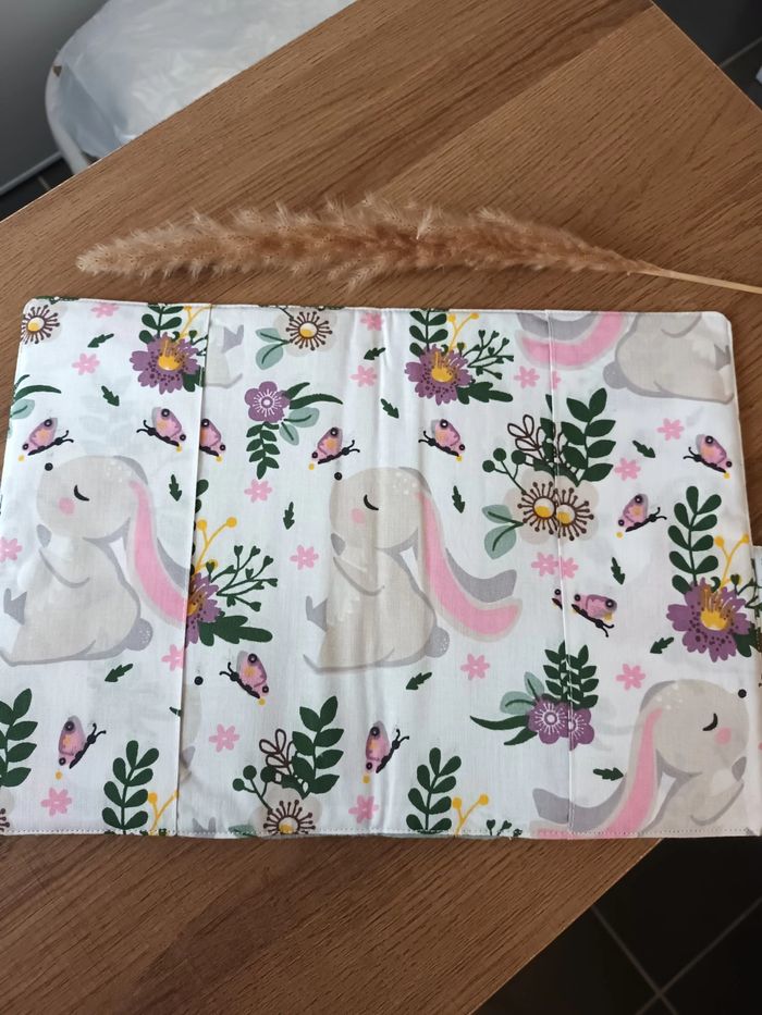 Protège carnet santé - photo numéro 2