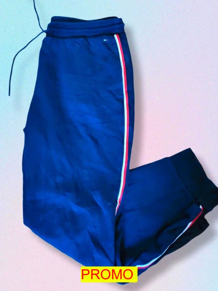 Magnifique Jogging en coton Tommy Hilfiger taille S Ref 15IT120