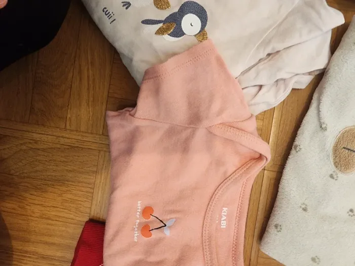 Lot de pyjama taille 12 mois et 3 body - photo numéro 12