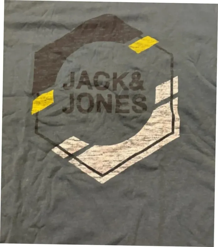 T-shirt M jack and Jones vert manches courtes très bon état - photo numéro 2