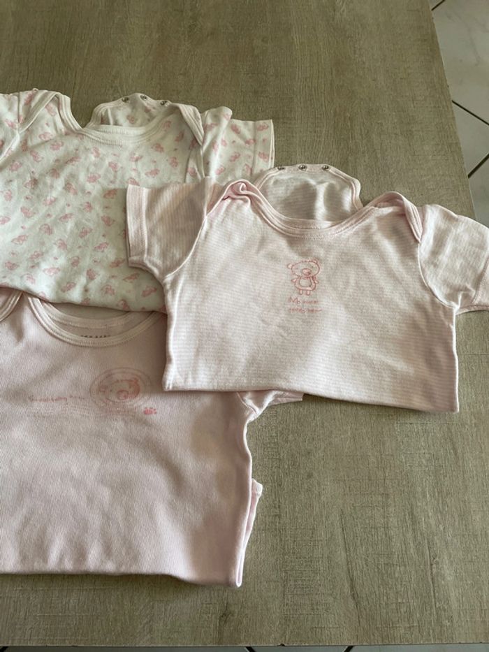 Lot 5 bodies manches courtes 3 ans - photo numéro 3
