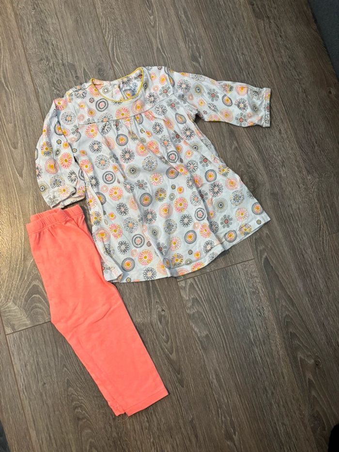 Ensemble robe + legging en 12 mois