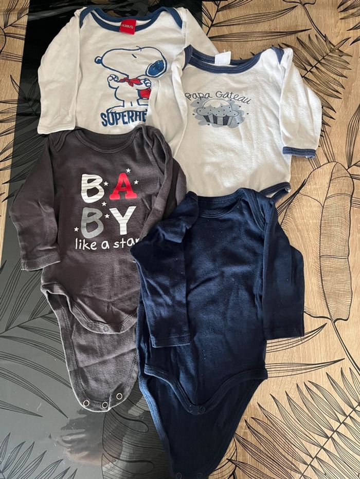 Lot de 4 bodies