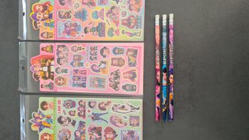 Lot papeterie K-pop demon hunters