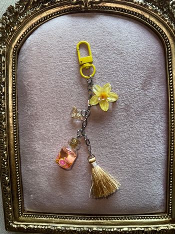 Porte clé avec breloques 