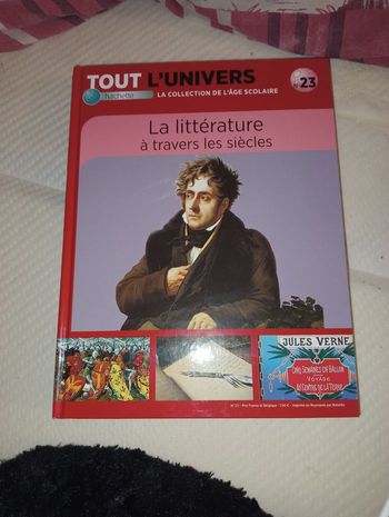 Livre tout l'univers neuf la littérature à travers les siècles